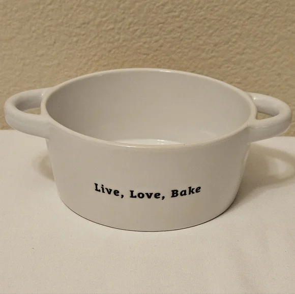 Live, Love, Bake Ceramic Baking Dish NEW - Picture 1 of 5